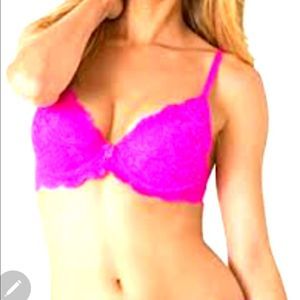 NWOT SMART& SEXY BRA